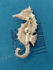 Vintage Brushed Gold Tone Figural Nautical Seahorse Brooch Pin