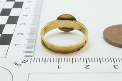 ANTIQUE VICTORIAN ENGLISH 15K GOLD ENAMEL MOURNING RING for HAIR c1876