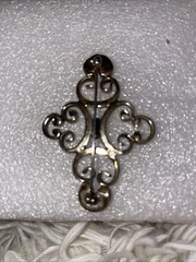 Opalescent Gemstone Gold and White Brooch with Filigree Design