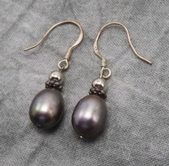Vintage Sterling Silver Earrings Real Gray Pearl 1.25 inch Dangles 836b