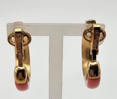 VTG Crown Trifari Coral Peach Lucite Hoop Earrings Gold Trifarium Clip 1955-69