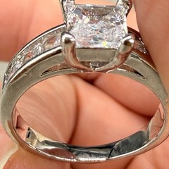 Vintage Ring Silver Tone Inset Clear Stones Crystal Square Center Stone Size 8