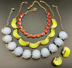 Vintage Thermoset Jewelry 4 Pc Collection Necklace Earrings Red Green Blue