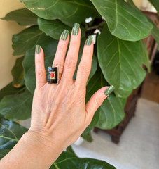 Estate Mid-Century Coral & Onyx Cocktail Ring | 14k Yellow Gold | Ribbed Shank