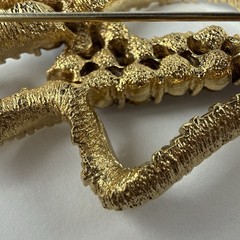 Vtg MCM Gold Tone AB Crystals Rhinestones Stylize Ribbon Textured Gold Tone 2.5”