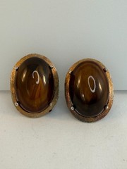 Vintage Faux Tiger Eye Seleni Gold Tone Clip Earrings Chunky Honey Brown Swirl