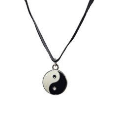 Vintage 90s Yin Yang Velvet Choker Necklace Grunge Goth Alt Y2K Indie Coquette