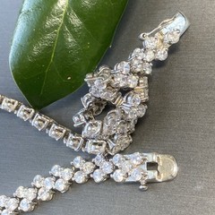 Vintage Necklace Art Glass Estate Jewelry Pre-Owned Rhodium Plated 16″ Choker