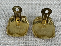 Vintage Two Sisters Medici Orange & Gold Tone Clip On Earrings Lauren & Leah 2″