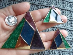 Vintage TRIANGLE geometry modernist – enamel PIN brooch + clip EARRINGS SET