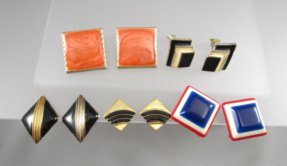 Vtg Mod Retro Varying Colors & Multi Styles LOT of 5 Clip on Earrings 195J