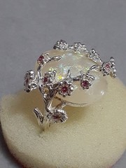 Opalite cabochon ring W/cherry blossom design silvertone metal red stones size 6