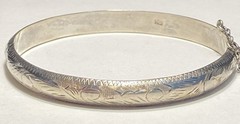 Vintage 925 Sterling Silver Hinged Bangle Bracelet 2.25″ Diameter, 8.1 grams