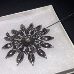Vtg Flower-Shaped Marquise-Cut Lavender Crystals & Rhinestones 2.5”Brooch/Pin