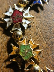 Vintage unbranded gold-tone enamel Maltese cross heraldic bracelet.