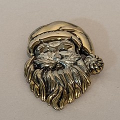 VTG Two Tone Metal Silvertone Santa Head Brooch Pendant Signed Best 3 1/8” Head