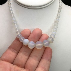 Vintage Graduated Satin Moonstone Opalite Moonglow Beaded Necklace