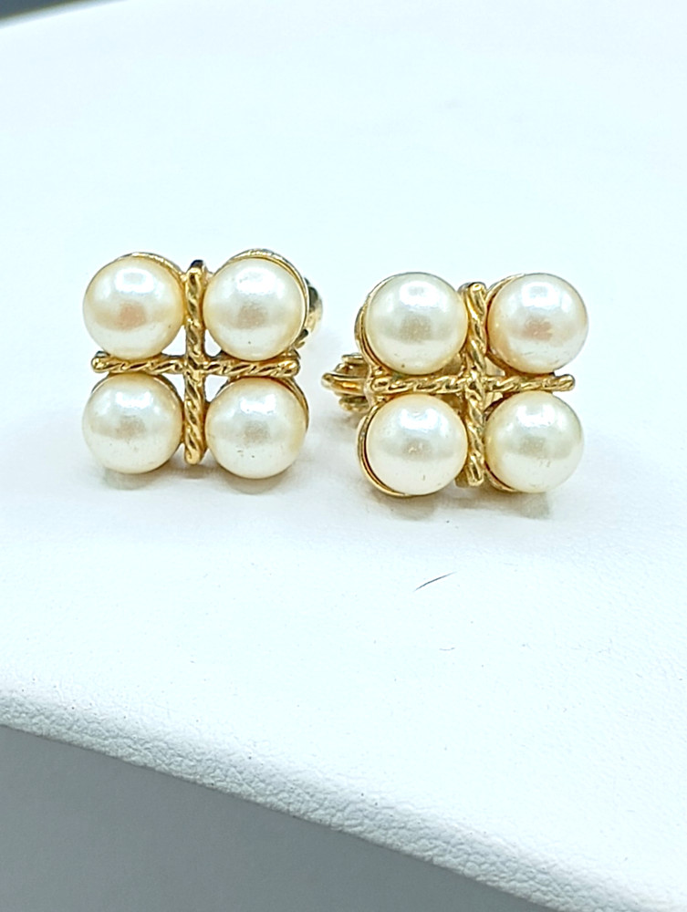 Vintage Crown Trifari Gold Tone Twist Faux White Pearl Clip On Earrings 1/2″