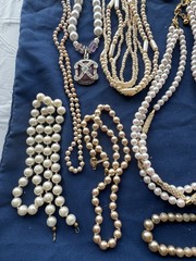 59 VINTAGE PEARL JEWELRY NECKLACES LUMINESS JAPAN AKOYA RMN MARVELLA SOME REAL