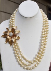 Marvella 3 Strand Faux Pearl Necklace W/beautiful Brooch Like Flower Clasp Pave’