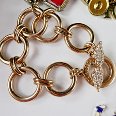 Vintage Charm Bracelet Jewelry Lot 10 Piece Bracelets Many Charms Silver Gold Tn