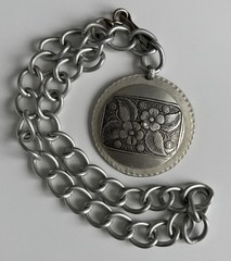 VTG Large Floral Medallion Pendant Chunky Chain Necklace Statement England 110g