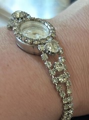 Vintage Ladies ESTATE SIGNED REGENCY RHINESTONE WIND-UP Wrist Watch