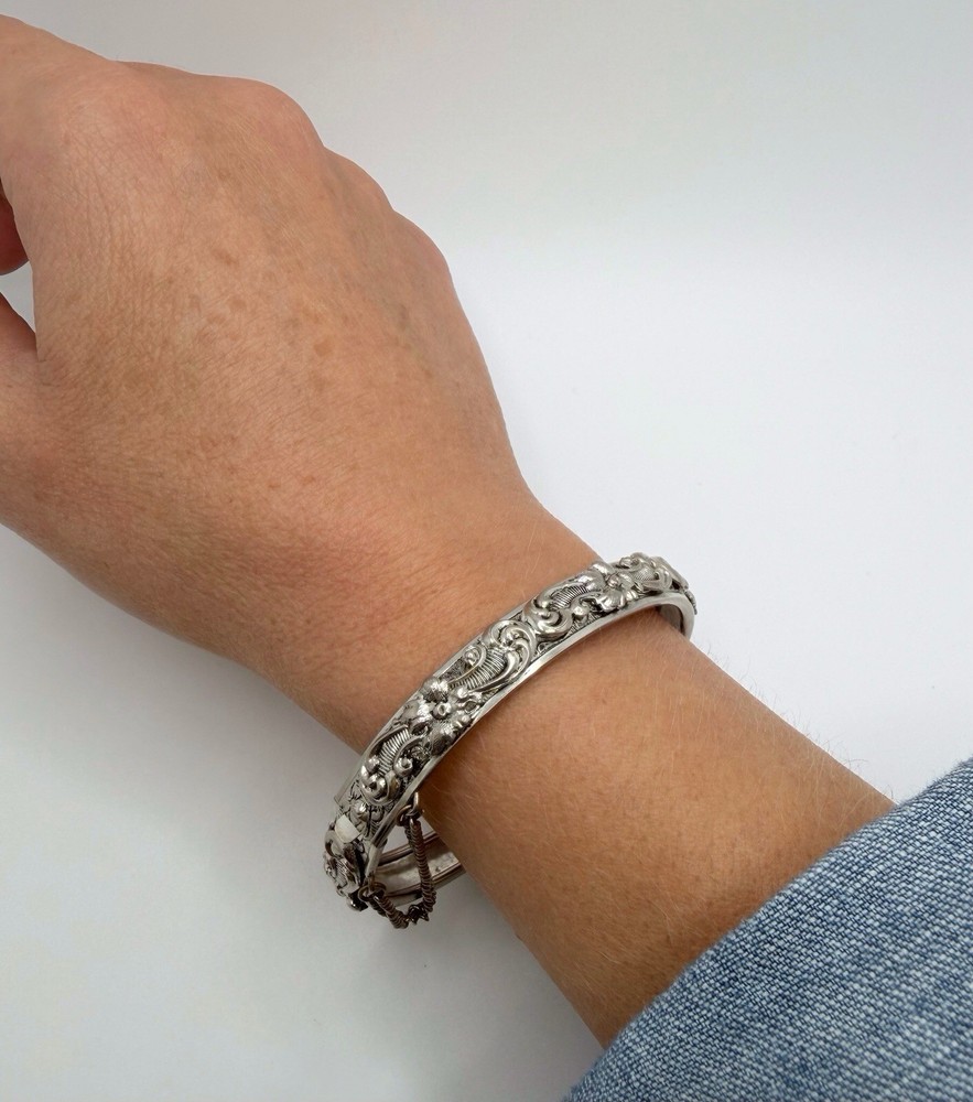 Vintage Ornate Floral Design Hinged Bangle Bracelet Silver Tone Safety Chain