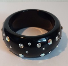 Vtg 1 1/8″ black plastic oval bangle bracelet aurora borealis rhinestones #20