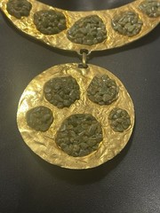 Vintage Large Gold Tone Modernist Necklace W Green Stone Accents Hammered