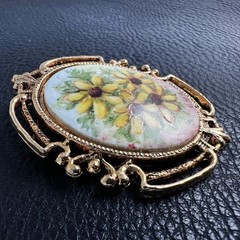 Vintage Hand Painted Porcelain Flower Brooch Pendant Gold Tone Filigree Oval