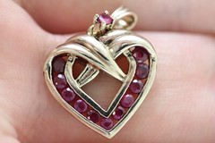 VINTAGE RED RUBY GEMSTONE HEART STERLING SILVER PENDANT 925 RETRO CLASSIC LOVE