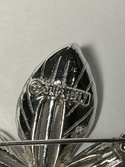 Vintage Sarah Coventry 1960s Joy Or Ivy Silver Tone Leaf Brooch 1.75in Signed