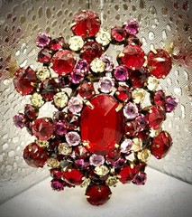 Signed🌹SCHREINER🌹Exotic Flowering Layered Red-Pink-Purple🌹Brooch/Earrings Set