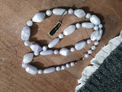 Vintage” Lavender Genuine Lucite Necklace Pearl Tone Pre-owned Costume Jewelry