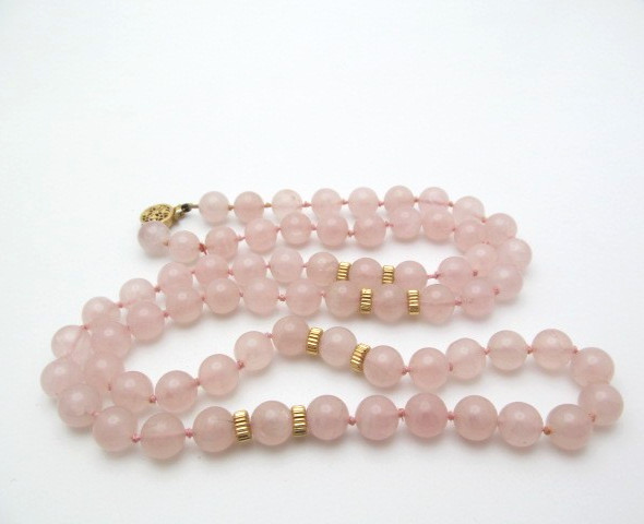 Vintage 14K Yellow Gold Fill Lavender Rose Quartz Stone 8.25mm Knotted Necklace