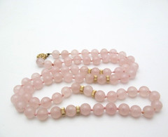 Vintage 14K Yellow Gold Fill Lavender Rose Quartz Stone 8.25mm Knotted Necklace