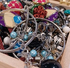 Vtg To Now Jewelry Lot All Good Wearable Necklaces Bracelets Earings Ring