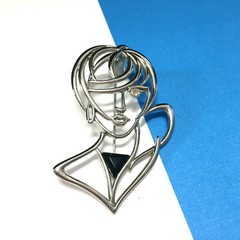 Vintage Signed J.J. JONETTE 1980’s Lady BROOCH Silver Open Work Rhinestone H441i