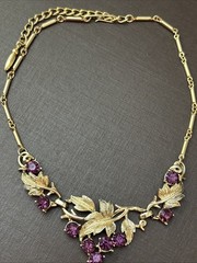 Vintage Coro Pegasus Grape Cluster Necklace Purple Amethyst Rhinestone