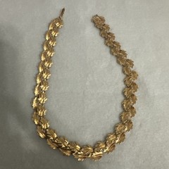 Vintage NAPIER Gold Tone Textured Maple Leaf Collar Choker 16” Necklace Signed