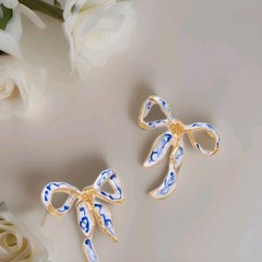 Stunning Goldtone Blue&white Enameled Stud Bow Earrings