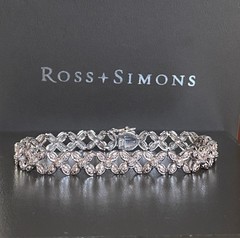 Ross Simons sterling silver flower .50 ct. t.w. diamond bracelet Size 7 1/4”