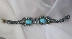 1950s Aurora Borealis AB Rhinestone & Blue Molded Glass Bracelet 7.25″