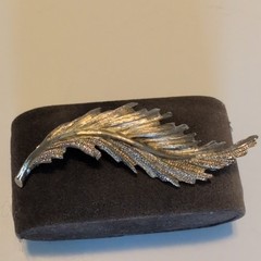 Vintage Mid Century Brushed Silver Tone Feather Brooch Plume Leaf Pin Unmarked