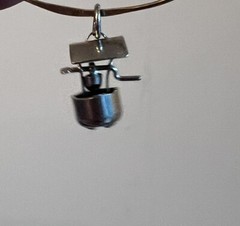 Vintage Sterling Silver Wishing Well Water Charm 3D Moveable Handle
