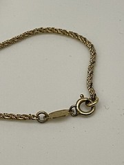 VINTAGE HENKEL GROSSE GERMANY LONG GOLD TONE NECKLACE RED BEAD CRYSTAL 38” 1970’
