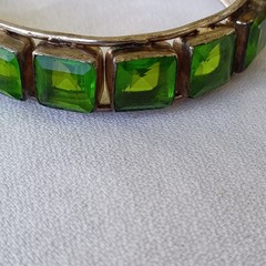 Vintage Sterling Artisan Bangle Bracelet Lge. Lime Green Square Stones 7.75″ Adj