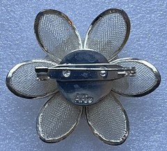 Vintage AAi Silver Tone Metal Mesh Daisy Flower Brooch Pin