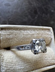 Antique 1920s Old Mine Cut Natural Diamond Platinum Wedding Ring
